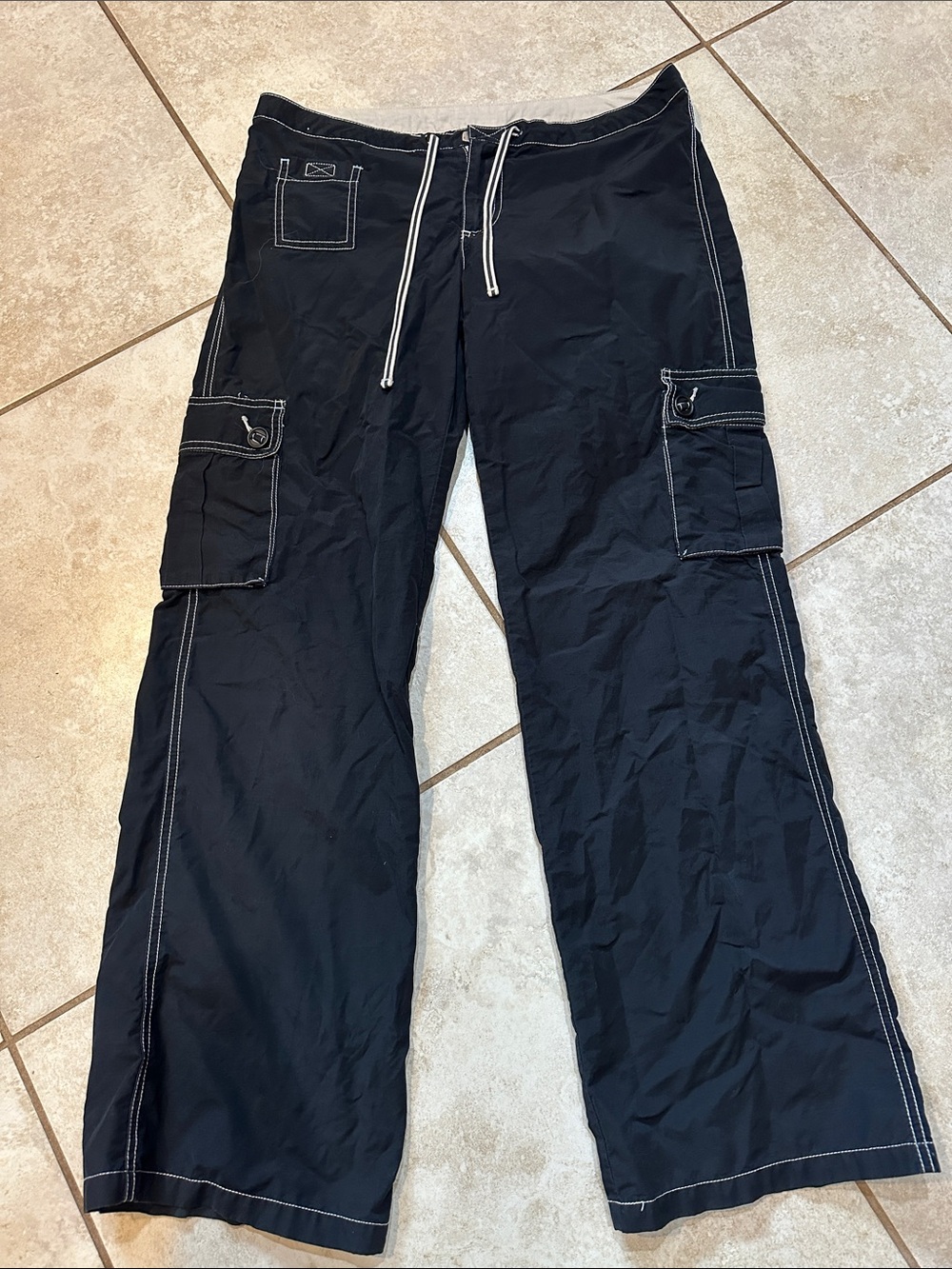 Y2K Old Navy Black Contrast Stitching Low Rise Parachute Cargo Pants M